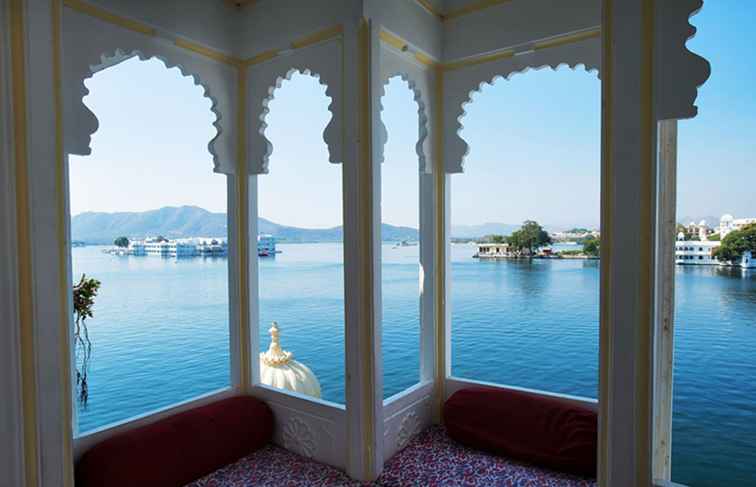 12 Mejores hoteles y albergues económicos en Udaipur con vistas al lago