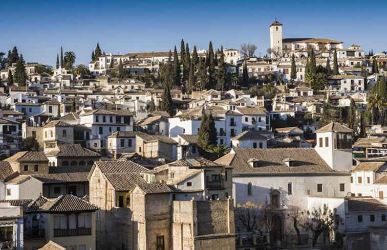 Barcelona naar Granada met de trein, bus, auto en vliegtuig / Spanje