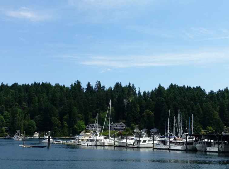 Exploring Downtown Gig Harbor / Washington