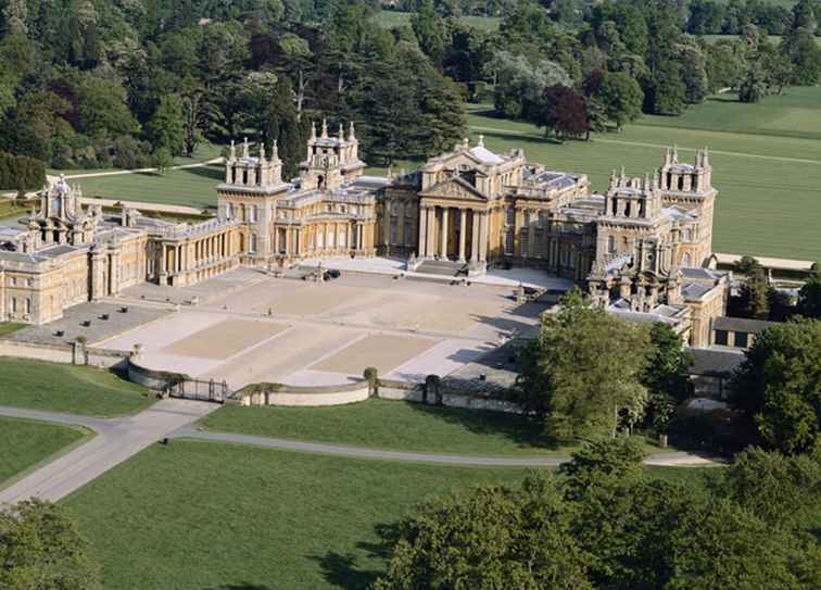 Machen Sie eine Tour in Fotos von Blenheim Palace in den Cotswolds / England