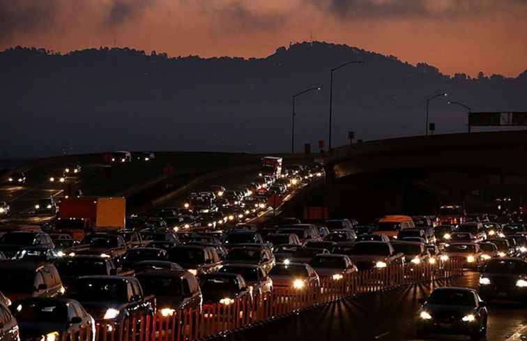 Viaggi e traffico del Ringraziamento della Bay Area / California