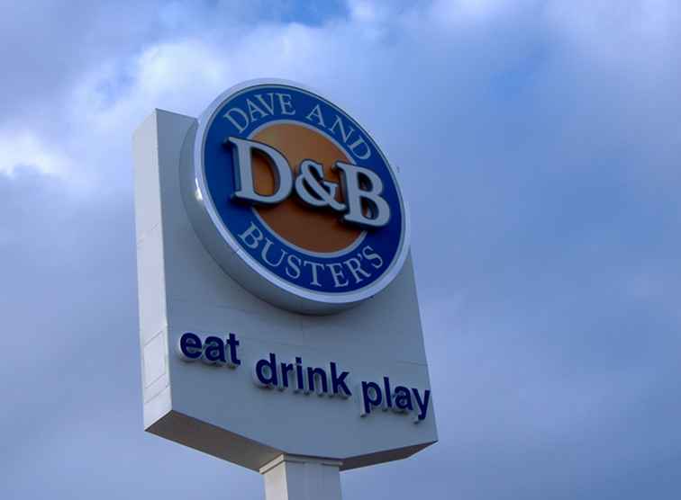 Dave & Buster's Oklahoma City - Restaurant- / Anziehungskraft-Bericht / Oklahoma