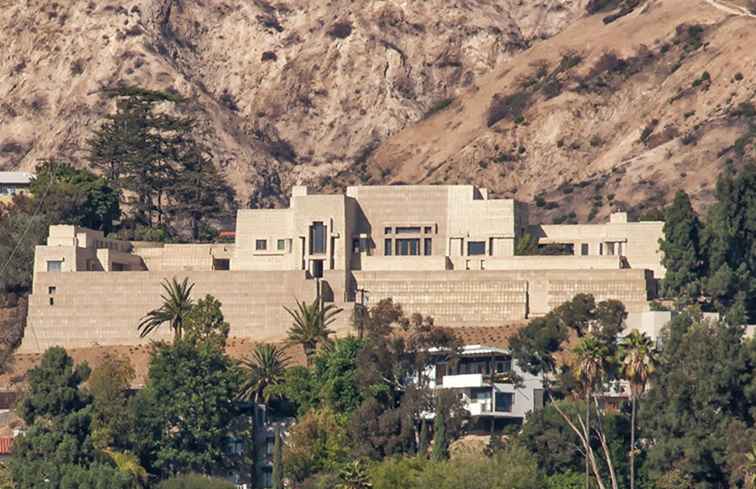 Ennis House par Frank Lloyd Wright / Californie