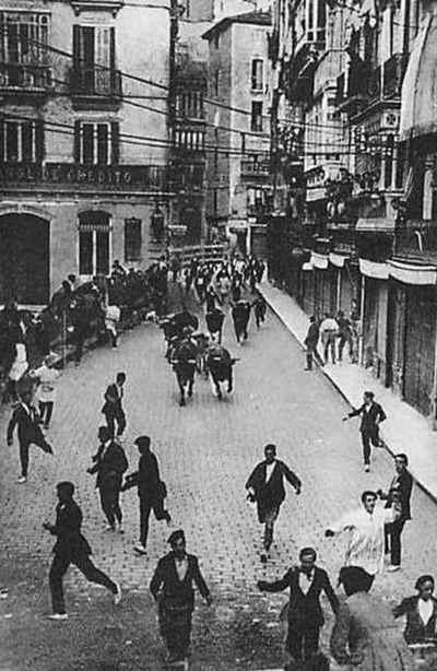 Geschiedenis en afkomst van de Pamplona Running of the Bulls / Spanje