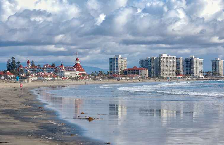 Comment trouver un endroit pour rester sur l'île de Coronado / Californie