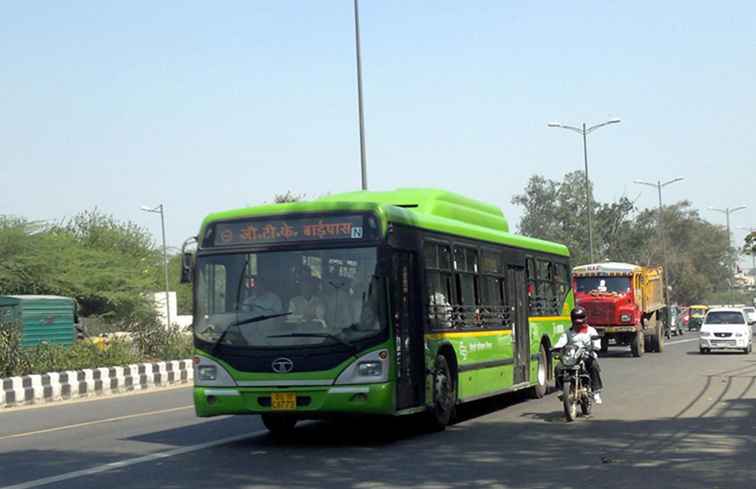 Come viaggiare a Delhi in autobus