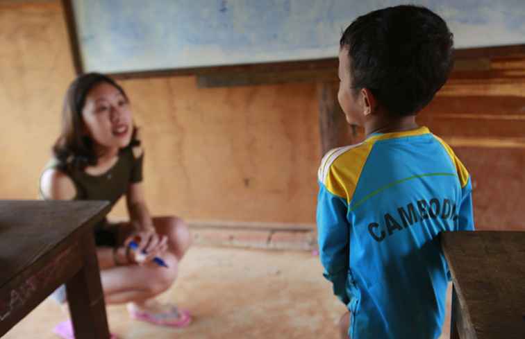 Gli orfanotrofi in Cambogia non sono attrazioni turistiche / Cambogia