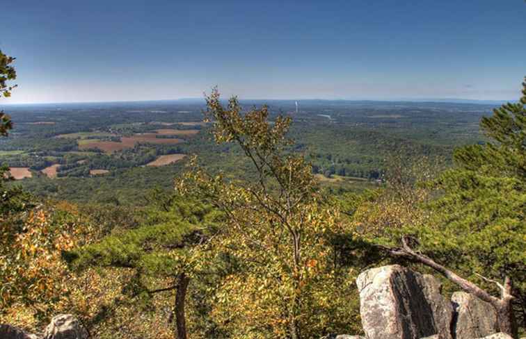 Sugarloaf Mountain Hiking Trails in Dickerson, MD / Maryland