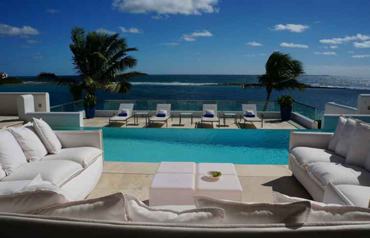 Las villas más románticas para tu boda caribeña / Islas Caimán