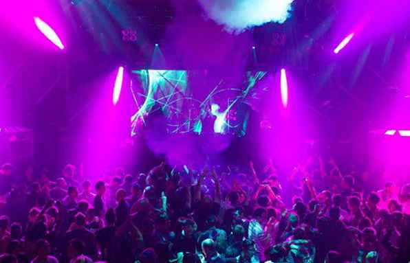 Top 14 der Los Angeles Dance Clubs / Kalifornien