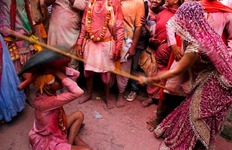 10 luoghi e modi per celebrare Holi in India / 