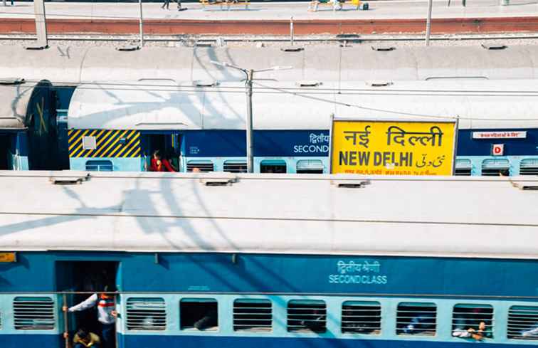 6 treni dei treni da Nuova Delhi a Mumbai / Delhi