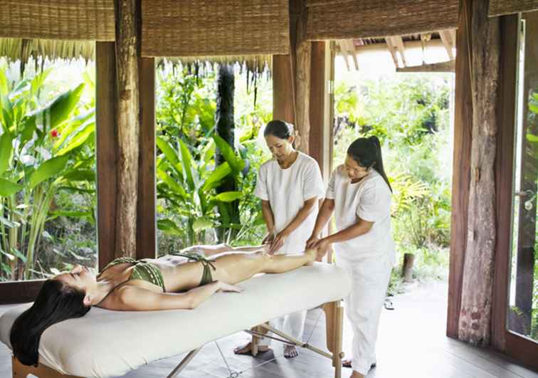 Upplev en fyrahandig massage medan du reser / spa