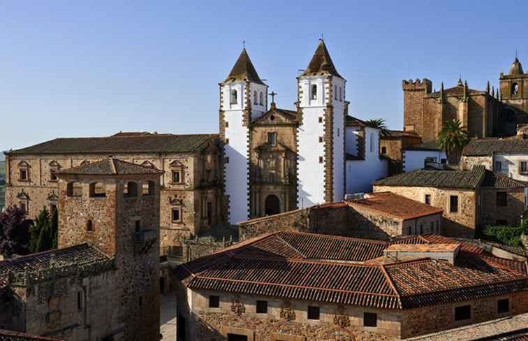 Come arrivare a Caceres da Madrid, Siviglia, Lisbona e Merida / Spagna