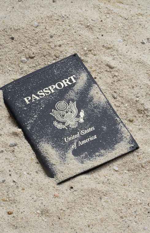 Hur man byter ut ett förlorat eller stulet pass utomlands
