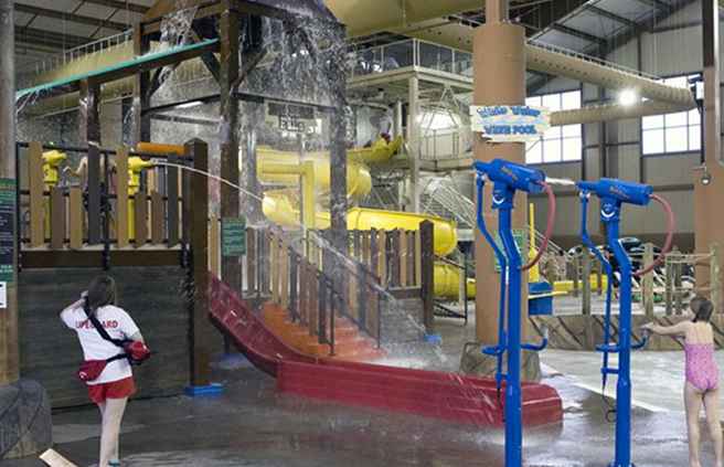 Indoor Water Park Fun at Greek Peak Mountain Resort / New York