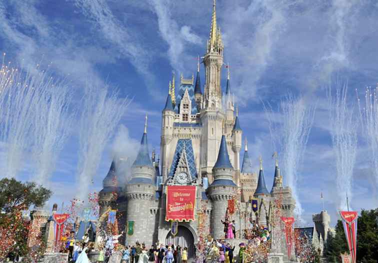 Luglio a Disney World Weather, cosa mettere in valigia e cosa vedere / Florida