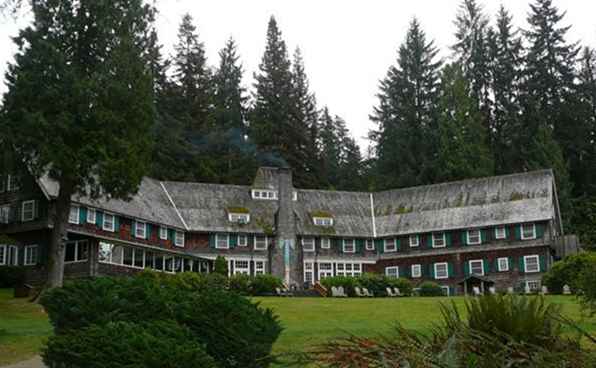 Lake Quinault Lodge / Washington