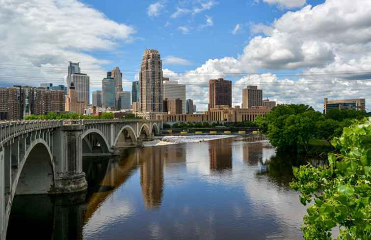 Vecindario de la zona residencial de Minneapolis / Minnesota