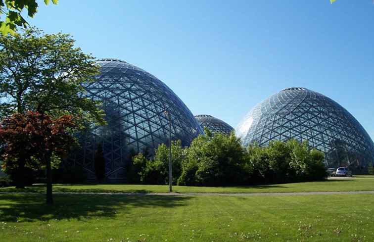 Conservatorio de Horticultura Mitchell Park / Wisconsin