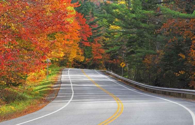 Tours de conducción de follaje de otoño en New Hampshire