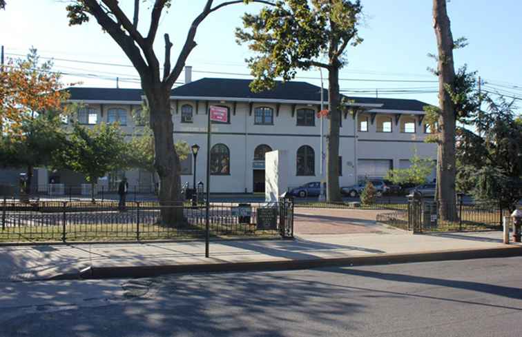 La diversidad de Queens Village es su firma / Nueva York