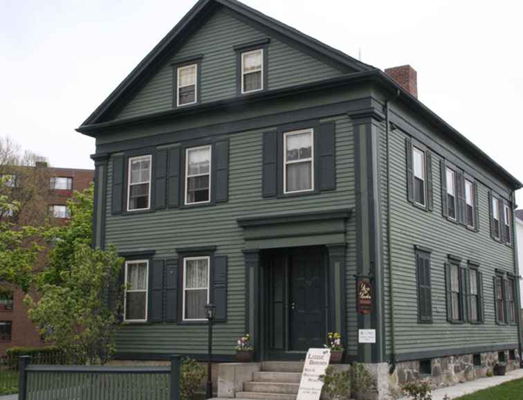 Pase la noche con Lizzie Borden en su próximo viaje a Boston / Massachusetts