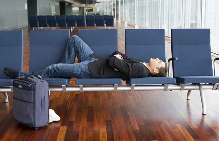 La guía esencial para dormir en los aeropuertos 101 / Viaje aéreo