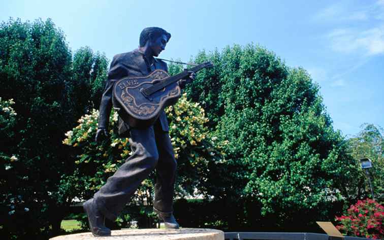 La storia dietro Hit Song di Cohn "Walking in Memphis" / Tennessee