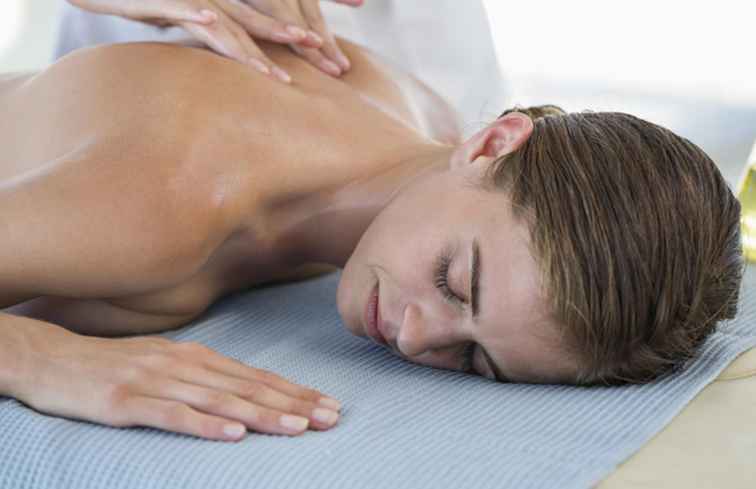 La terapia svedese per il massaggio completo del corpo