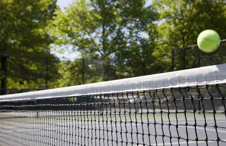 Dónde tomar clases de tenis en las canchas de tenis públicas de Brooklyn / Nueva York