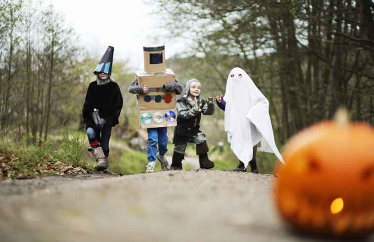 Una foresta incantata di Halloween delizia i bambini a Independence, nel Missouri / Missouri