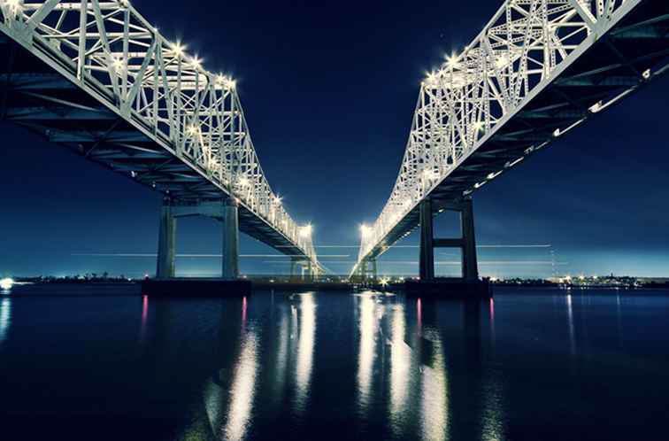 Un tour senza guida lungo il lungofiume di New Orleans / Louisiana