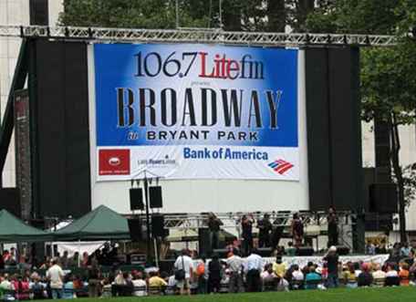 Broadway in Bryant Park / New York