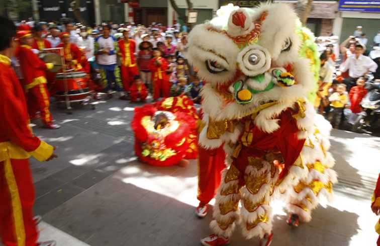 Chinese leeuwendans of drakendans? / China