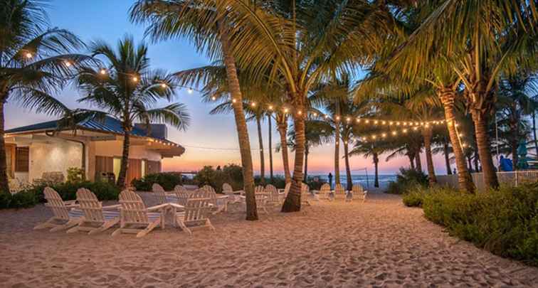 Cenar en el Naples Beach Hotel and Golf Club, Naples, Florida / Florida