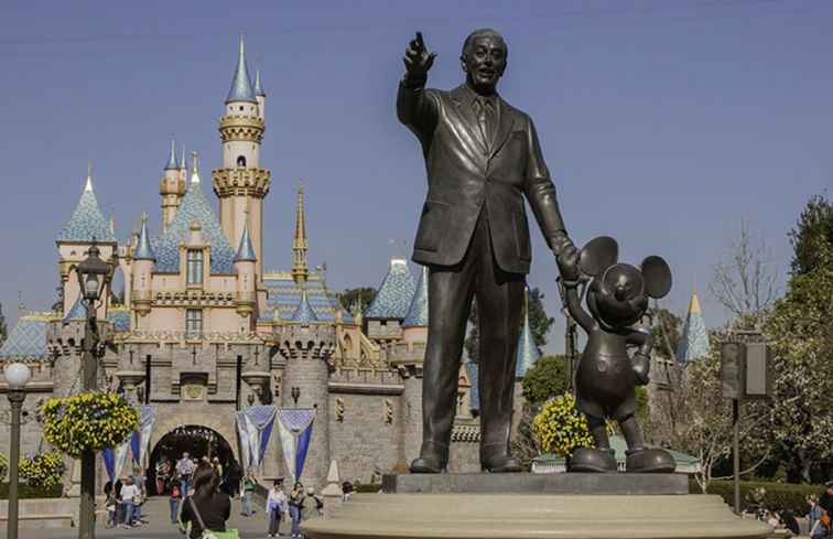 Disneyland California Hoe de gemakkelijke manier te bezoeken / Californië