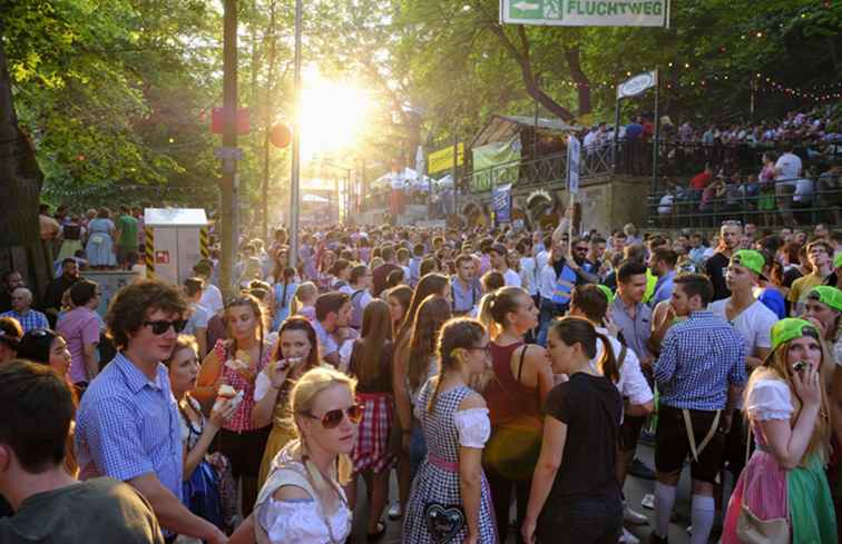 Erlangen's Bierfestival Bergkirchweih / Duitsland