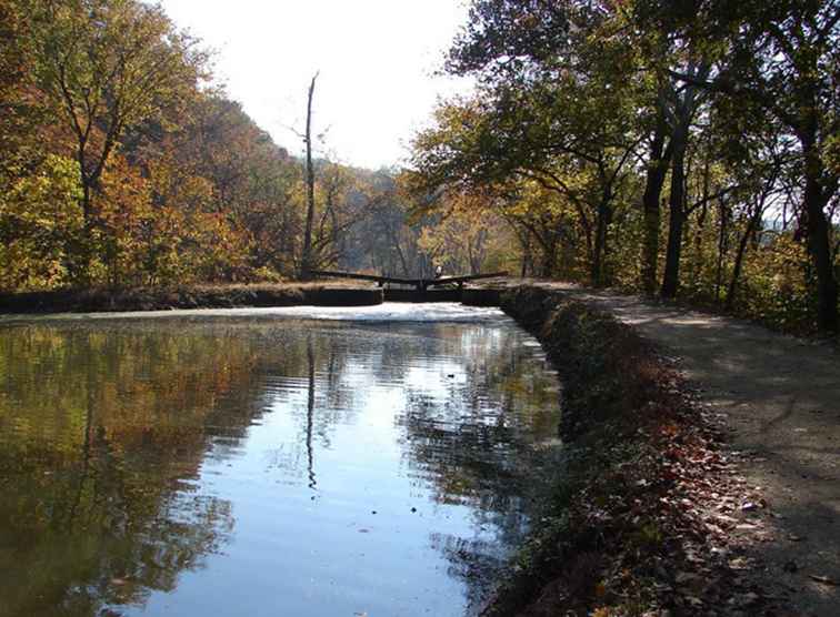 Verkenning van het C & O-kanaal (Gids voor recreatie en geschiedenis) / Washington, D.C..