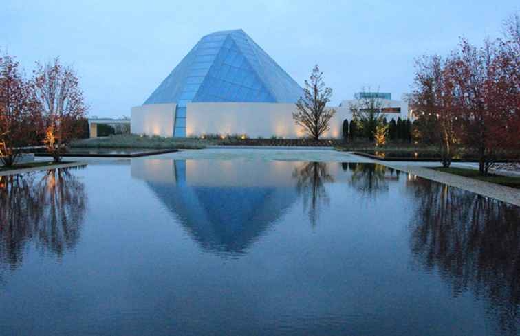 Ottieni un biglietto gratuito per il Museo di Toronto con la tua tessera della biblioteca pubblica di Toronto / Toronto