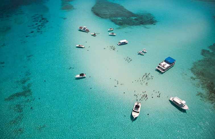 Grand Cayman Island - Port d'escale de bateau de croisière / Caraïbes