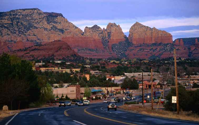 Hur man rapporterar en bluff eller File en klagomål i Arizona / Arizona