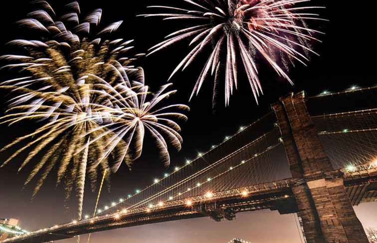 Fuegos artificiales del 4 de julio de Macy's en Nueva York / Nueva York