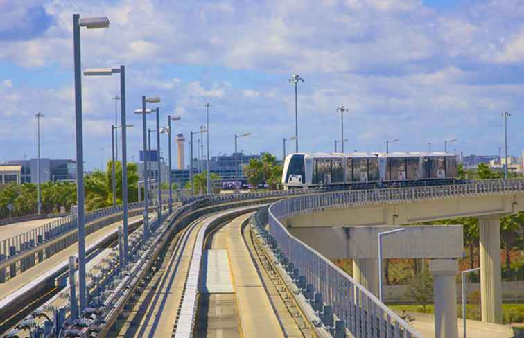 MetroRail naar Miami International Airport / Florida