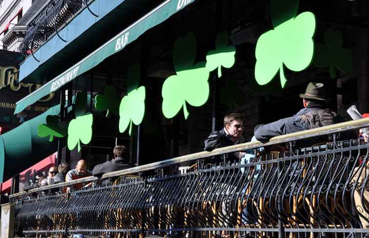 Montreal St. Patrick's Day Parade Pub Scene Versla de drukte / Montreal