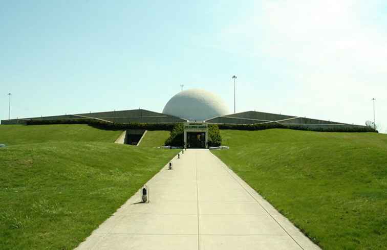 Museo del aire y el espacio de Neil Armstrong / Ohio