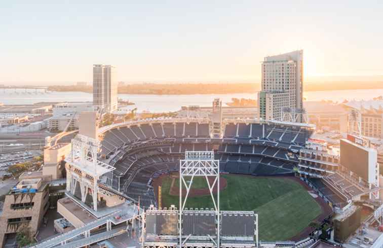 Guía de viaje de Petco Park para un juego de los Padres en San Diego / California