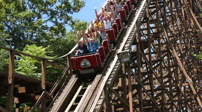 Rassegna di The Beast Roller Coaster / Ohio