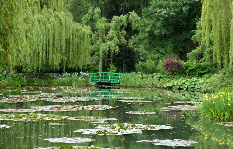 Se Monets trädgård i Giverny, Frankrike / frankrike