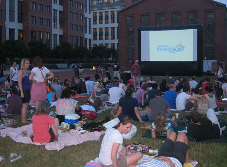 Summer Outdoor Movies a Capitol Riverfront nel 2018 / Washington DC.